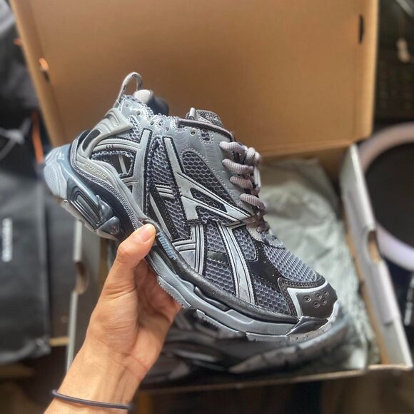 Balenciaga Men's Grey and Black Trainers - Picture 1 of 4